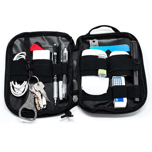 Easily organize all of your gear with the compact pocket organizer – 3V Gear