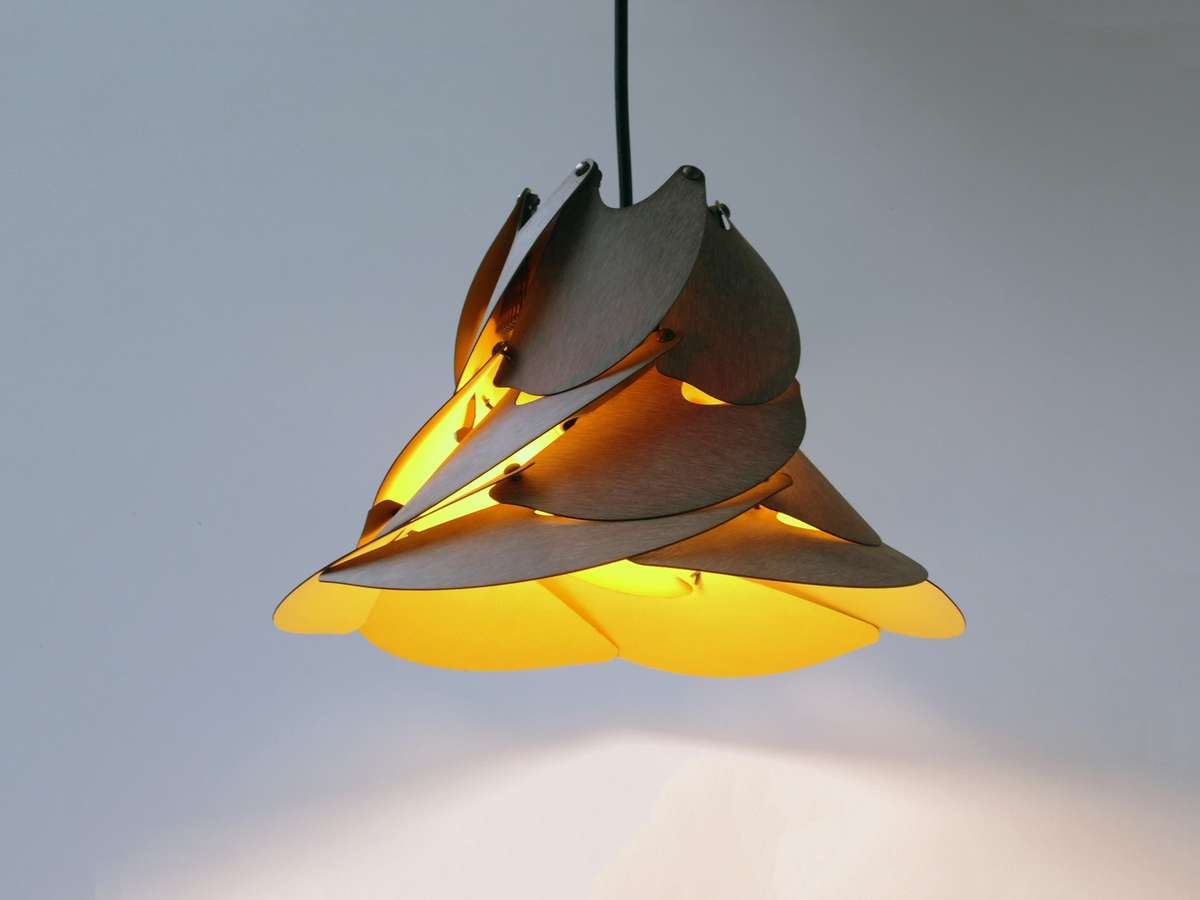 Bloom-Lamp-Flora-Acesa-Amarelo-Girassol Bloom-Lamp-Flora-Acesa-Amarelo-Girassol