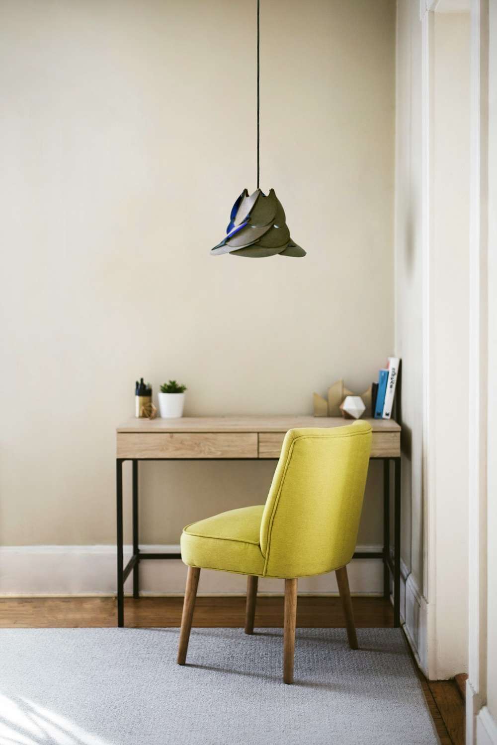 Bloom-Lamp-Flora-Ambiente-Azul-Royal Bloom-Lamp-Flora-Ambiente-Azul-Royal