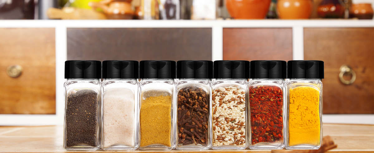 Essential Small Clear Spice Jars for Efficient Kitchen Storage and Spice Management