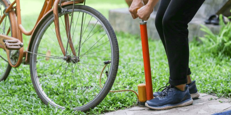 Fahrrad aufpumpen: Hilfreiche Anleitung & Infos