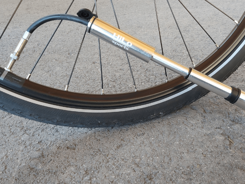 Fahrrad Minipumpe COMFORT passt auf jedes Ventil