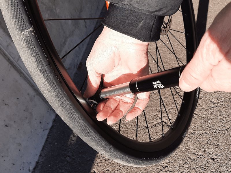 Fahrrad Minipumpe POCKET STAR ist die ideale Notfall-Pumpe