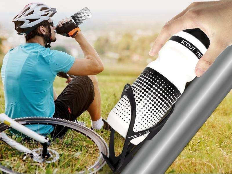 Der Fahrrad Flaschenhalter besteht aus hochwertigem Compound Fiber Kunststoff.