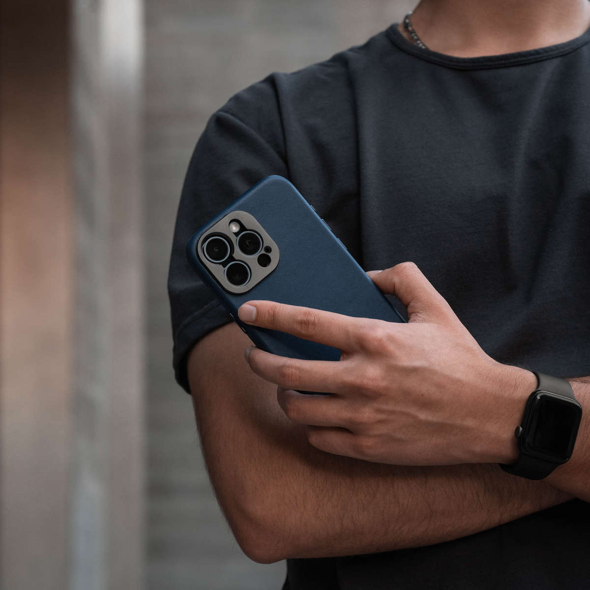 iPhone 16 Pro Leather Case