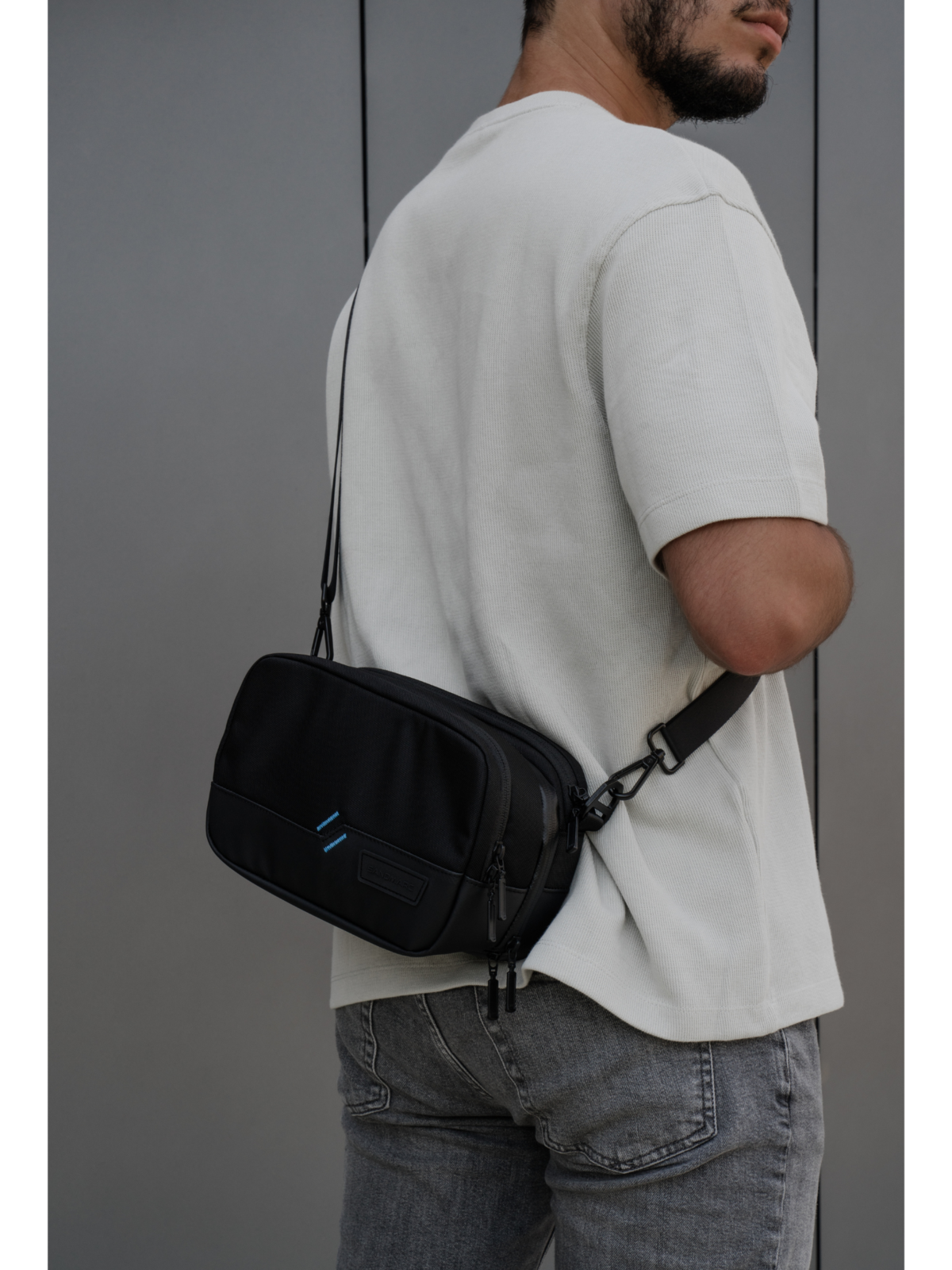 how to wear sling bag