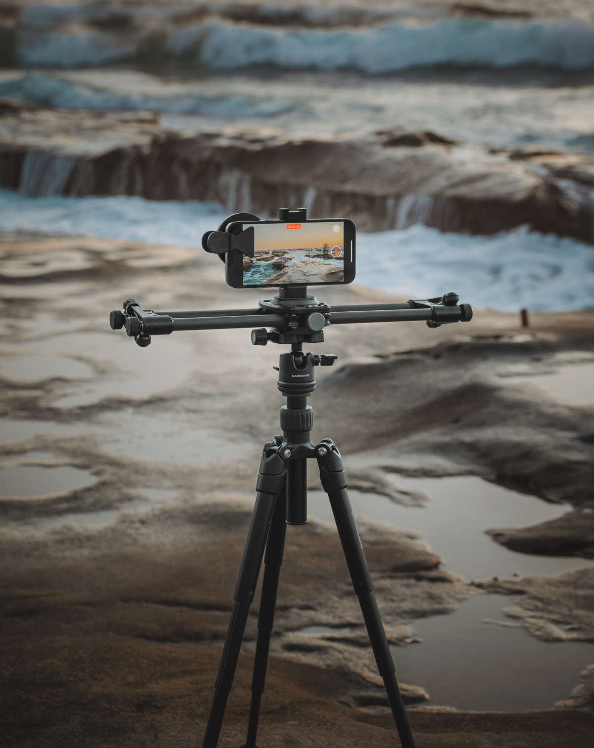 https://www.sandmarc.com/products/cinema-slider-iphone