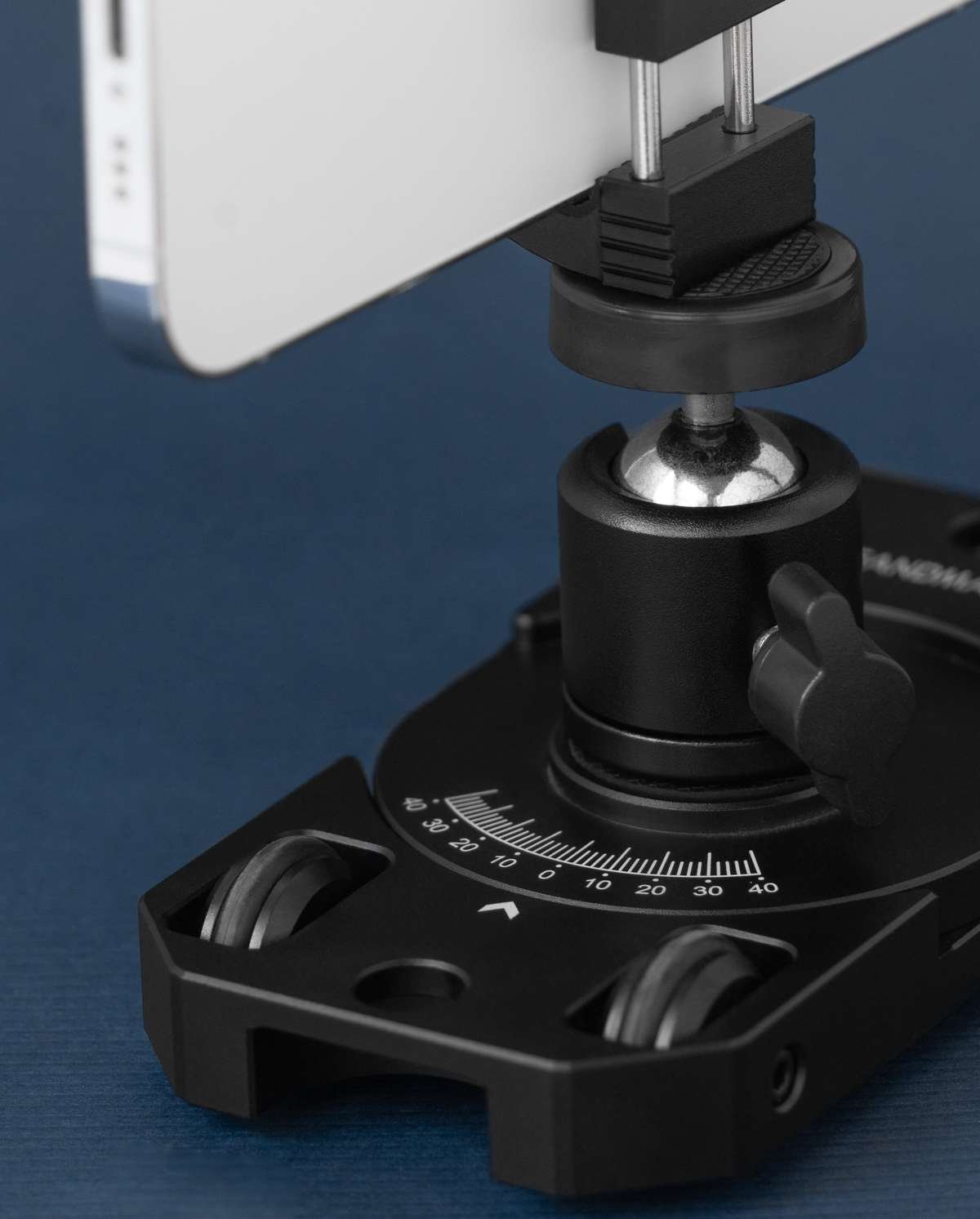 SANDMARC's Motion Dolly for iPhone