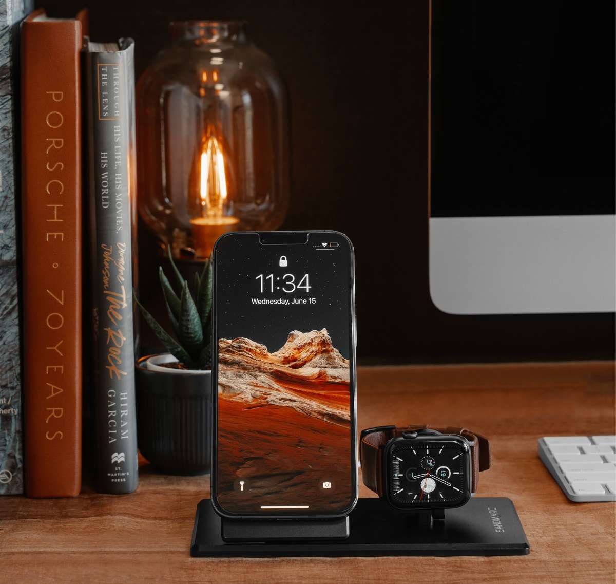 Apple Watch Ultra Flex Dock charger