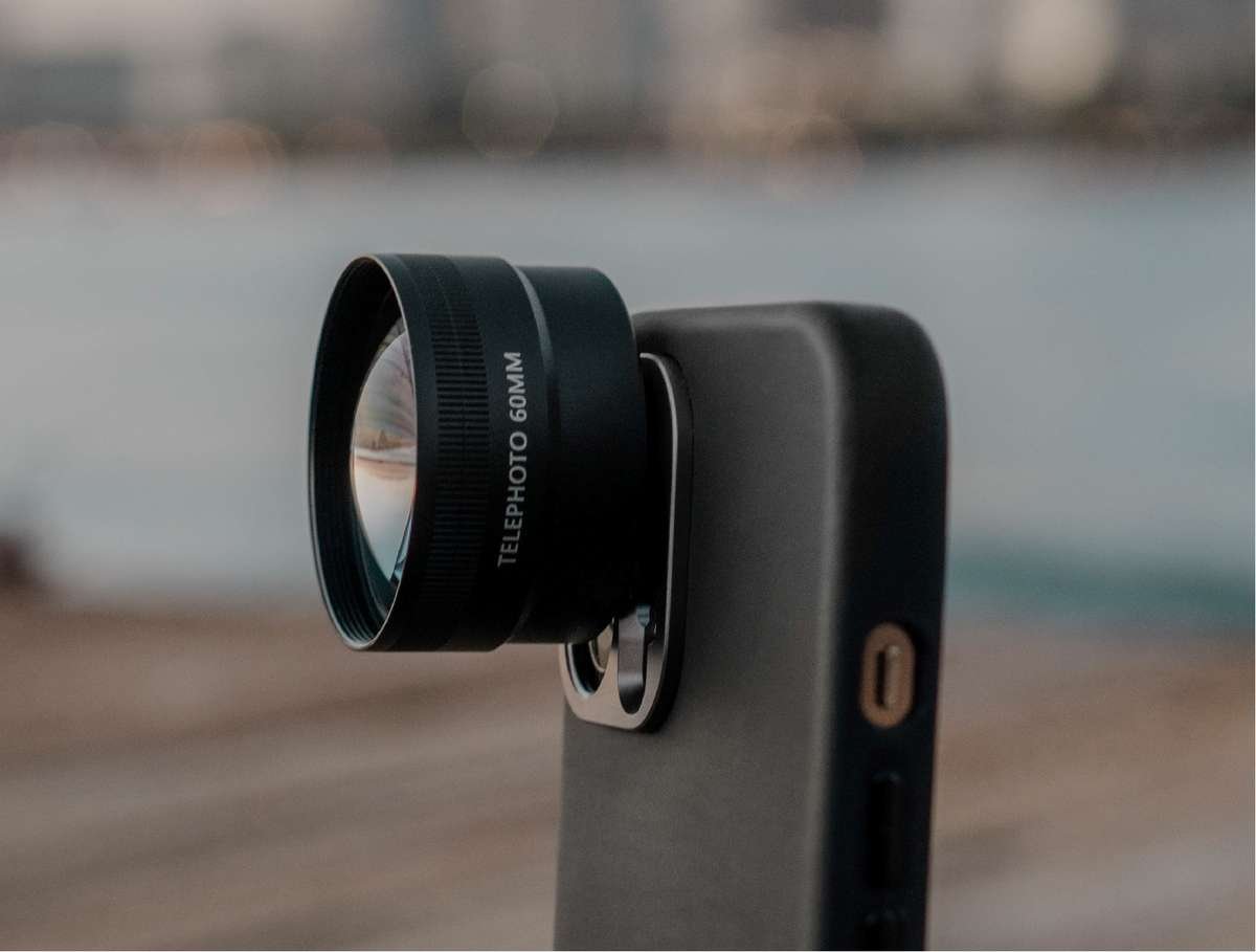 An image of the Telephoto Lens  on an iPhone