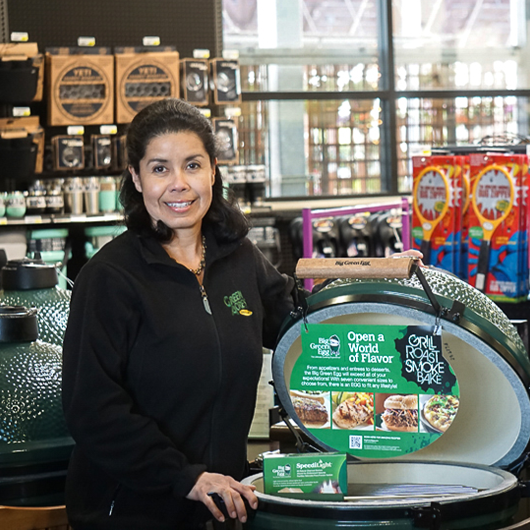 Outdoor Living Expert with Big Green Egg Outdoor Living Expert with Big Green Egg