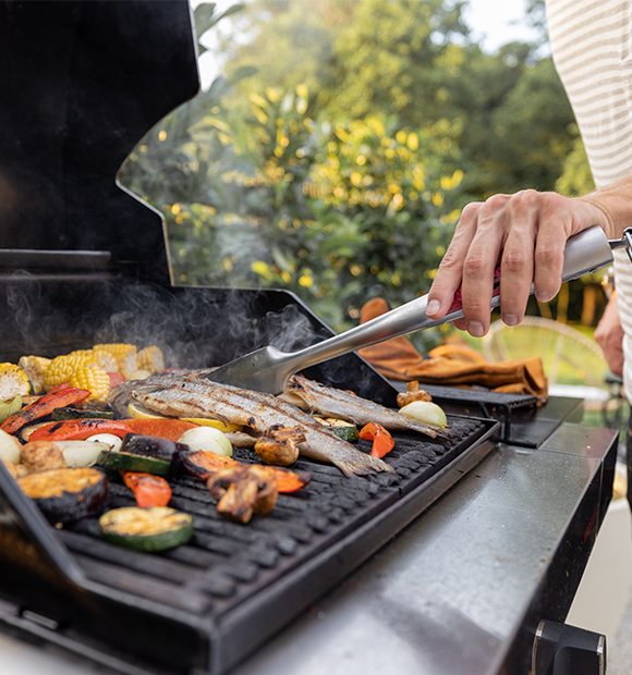 Grilling vegetables and fish