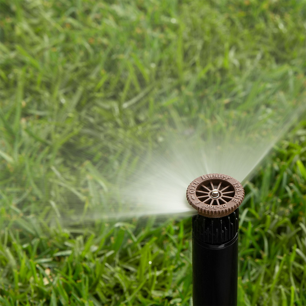 MP Rotator watering lawn