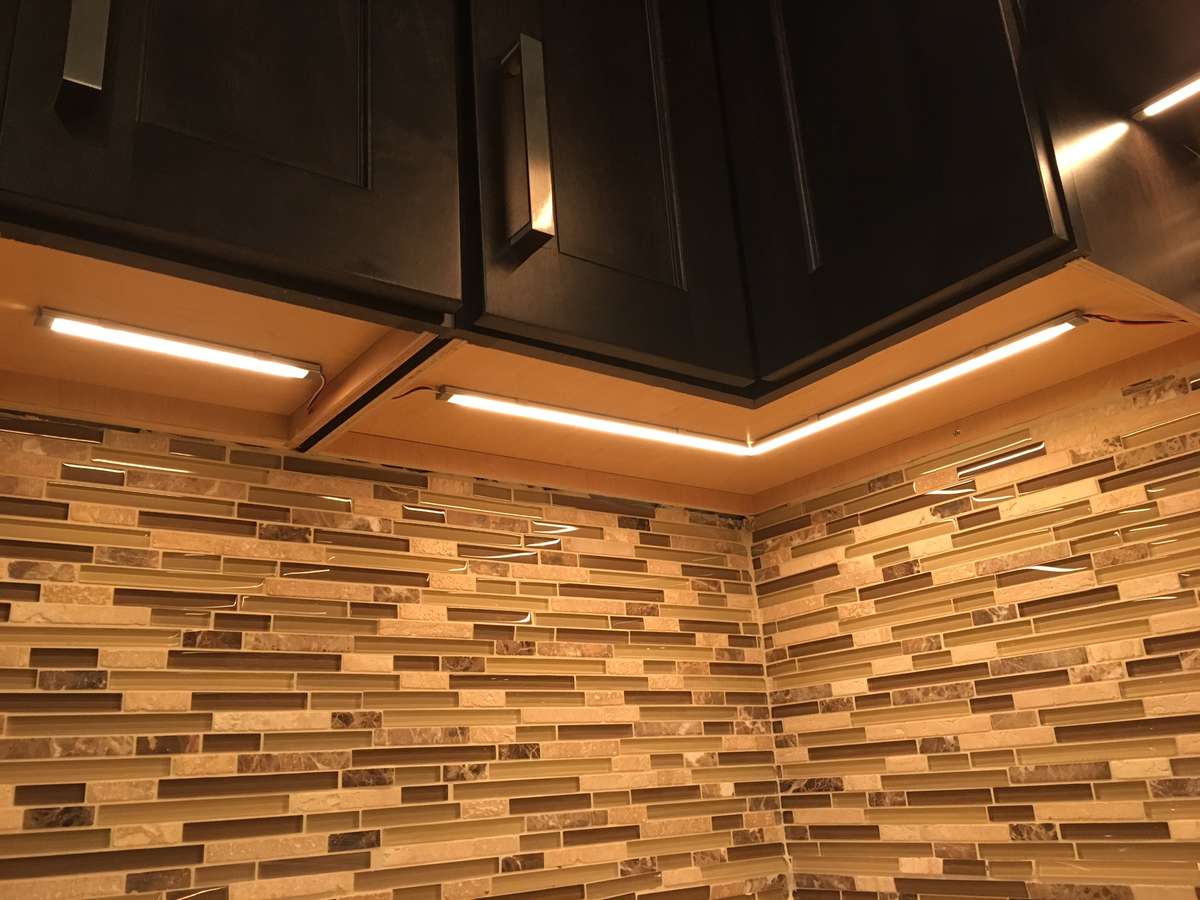 led kitchen strip light under cabinet