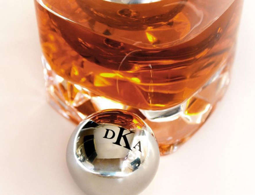 LoBalls are stainless steel chilling spheres that can be used to chill your  whiskey – SipDark