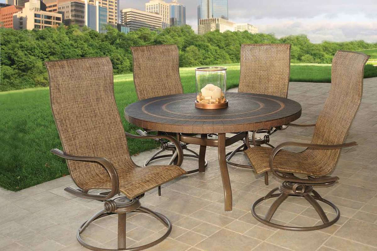 Outdoor Round Dining Set With Metal Top