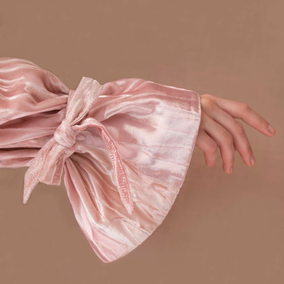 Spring Jasmine Fragrance Scent Persona sleeve. Spring Jasmine Fragrance Scent Persona sleeve.