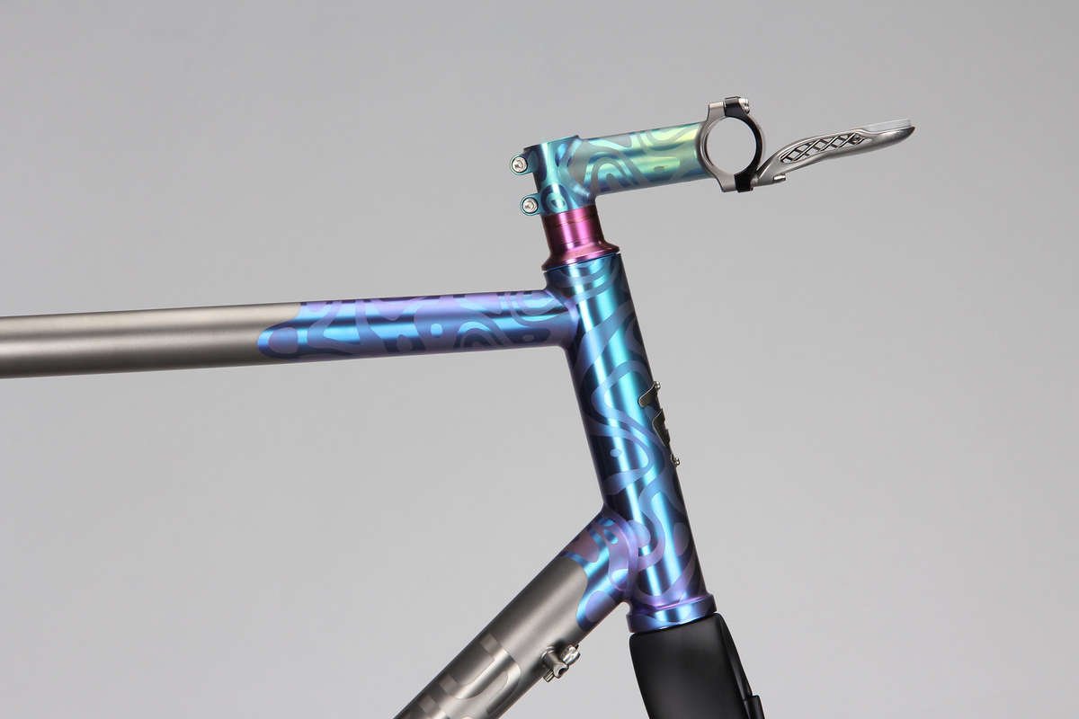 Anodized Firefly Bike with Computer mount