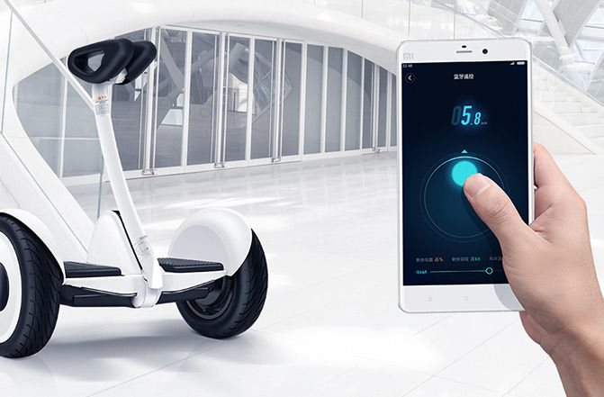 Segway Ninebot S self balancing electric vehicle connects to phone app application