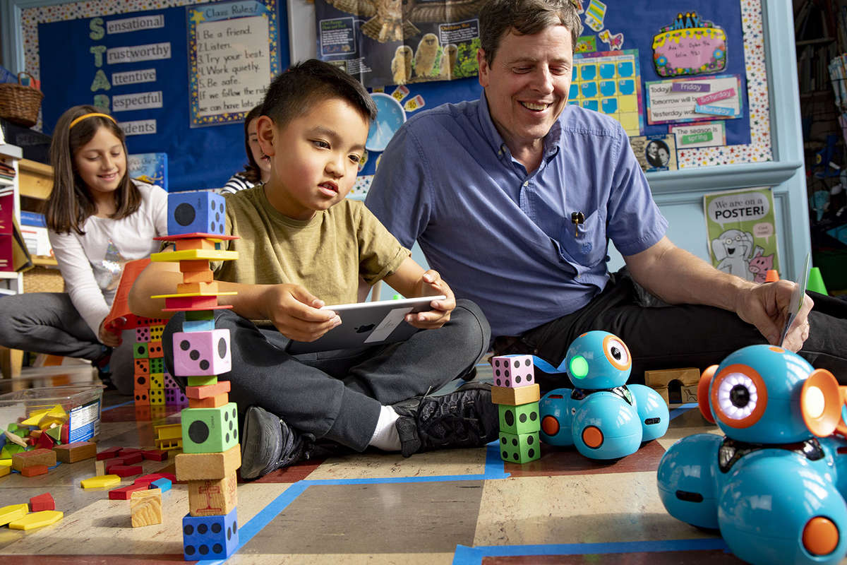 Fire Great with Dash and Dot Robots, Tech Age Kids