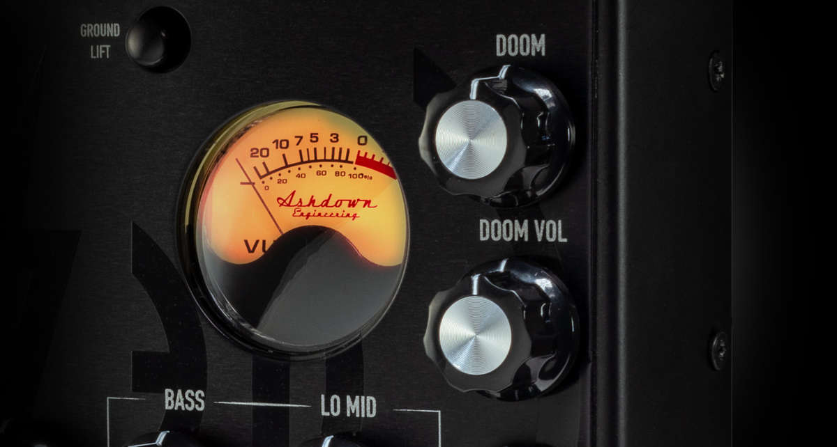 Geezer Butler Pedal of Doom. Doom and Doom Volume Knobs