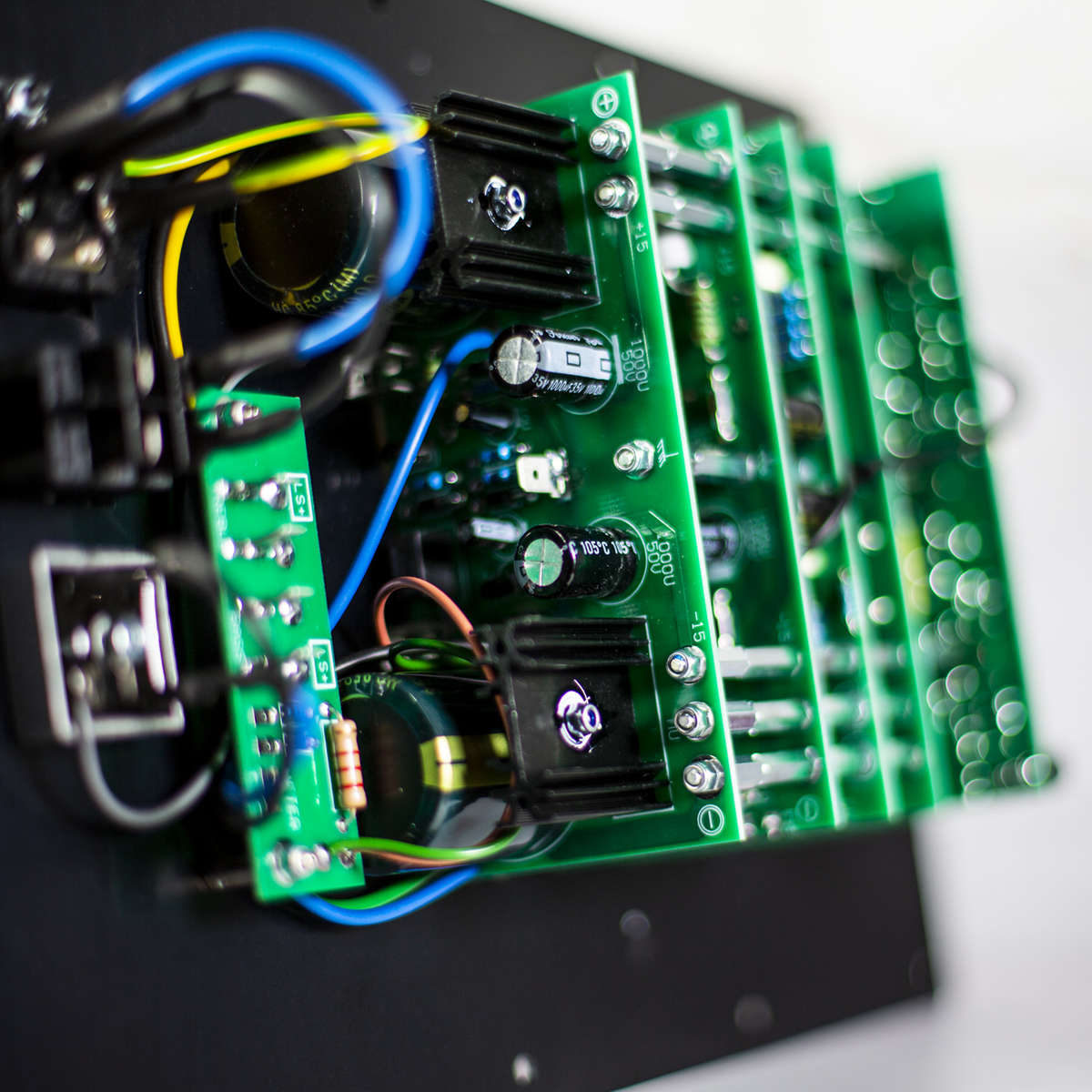 The electronics inside of the Ashdown nfr 1 reflex studio monitor