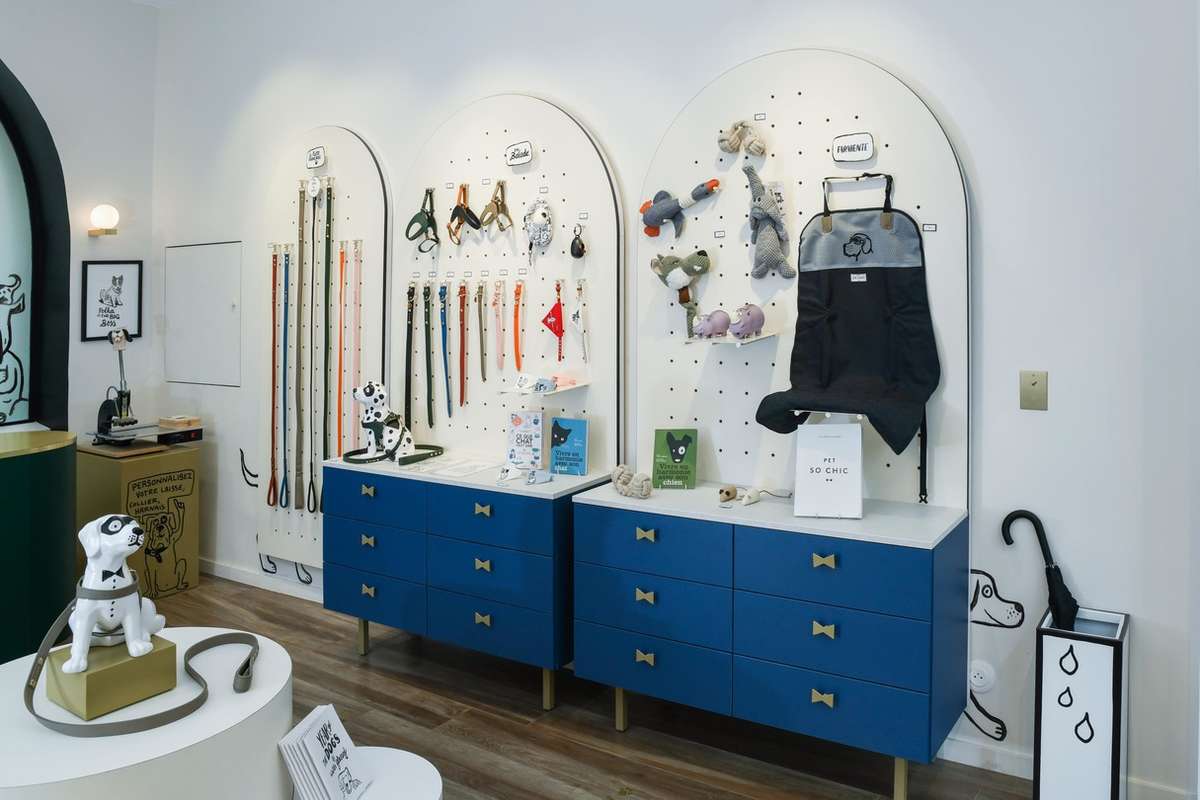 Maison petshop + 18 petshop + accessoires à Paris